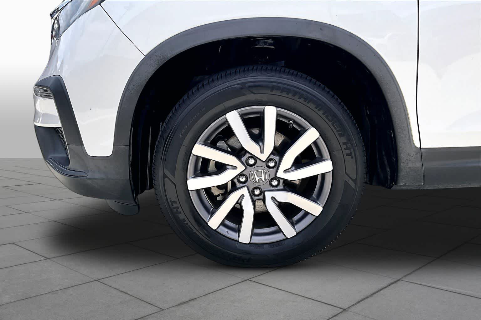 2020 Honda Pilot EX-L - 10