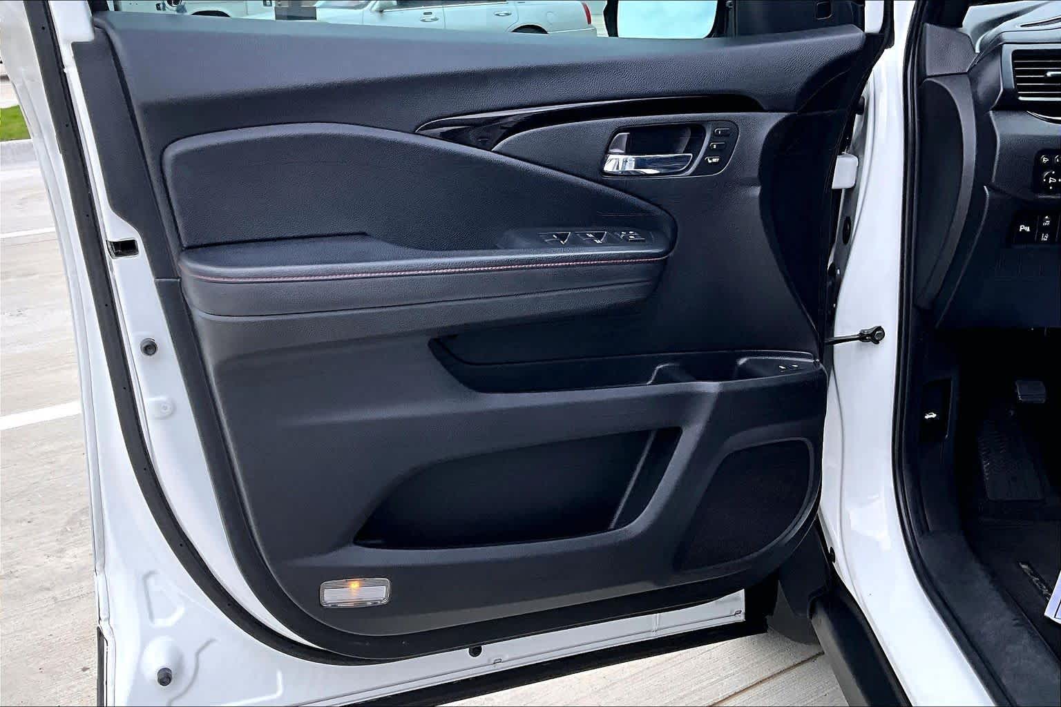 2021 Honda Pilot Black Edition Platinum White Pearl at Beck & Masten Kia