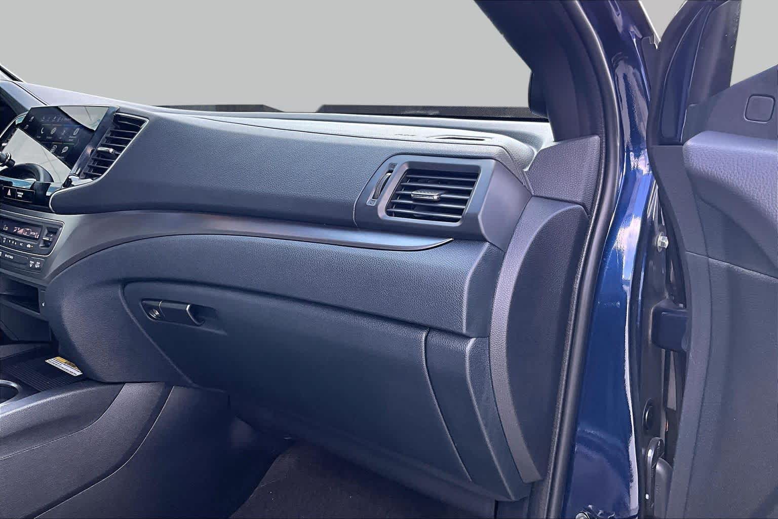 2023 Honda Passport EX-L Obsidian Blue Pearl at Team Toyota