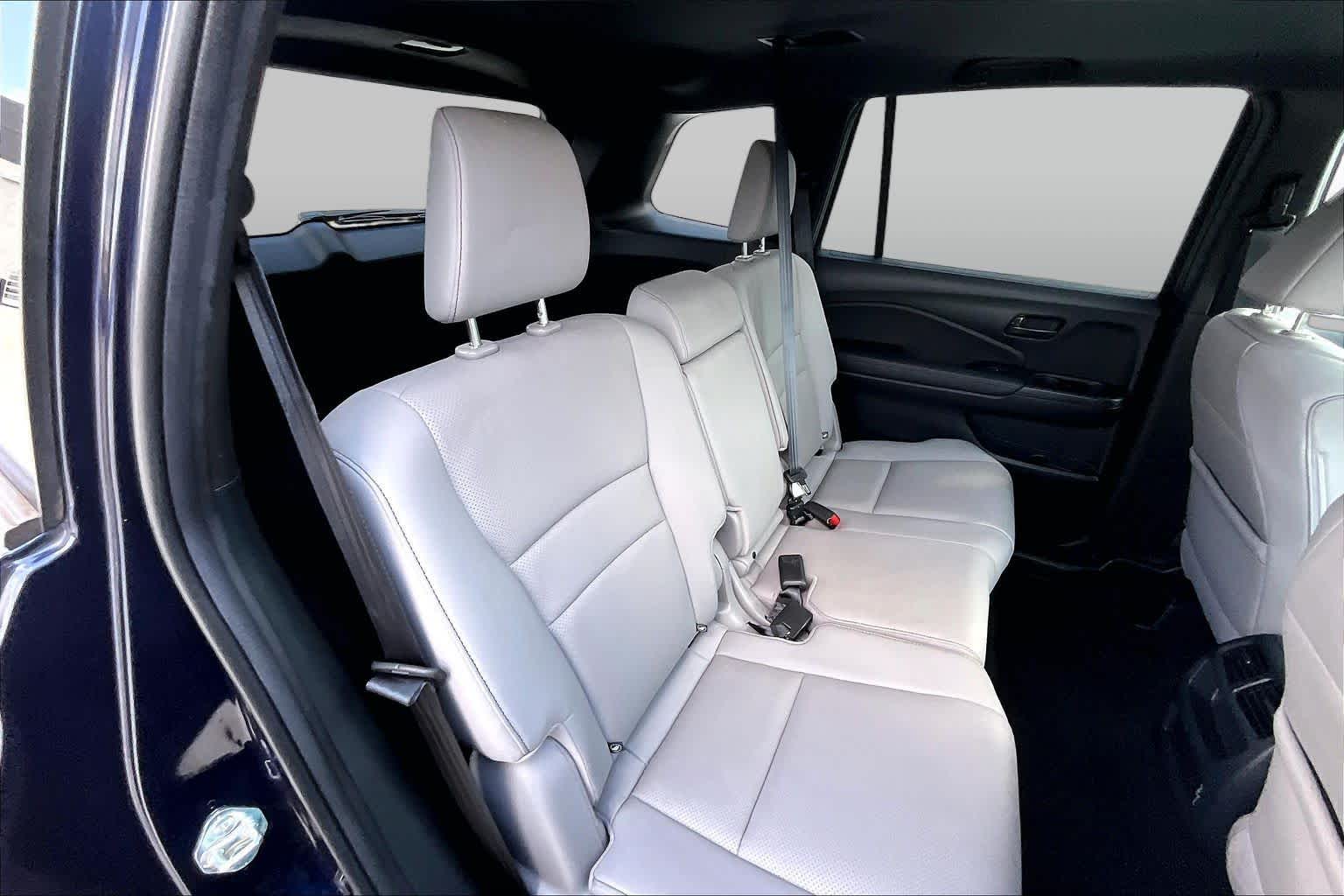 2023 Honda Passport EX-L Obsidian Blue Pearl at Team Toyota