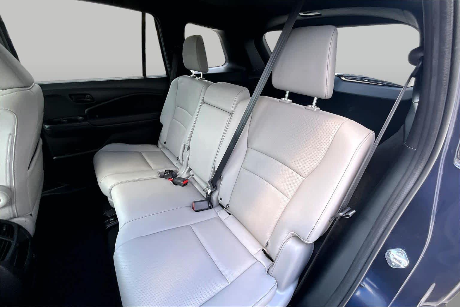 2023 Honda Passport EX-L Obsidian Blue Pearl at Team Toyota