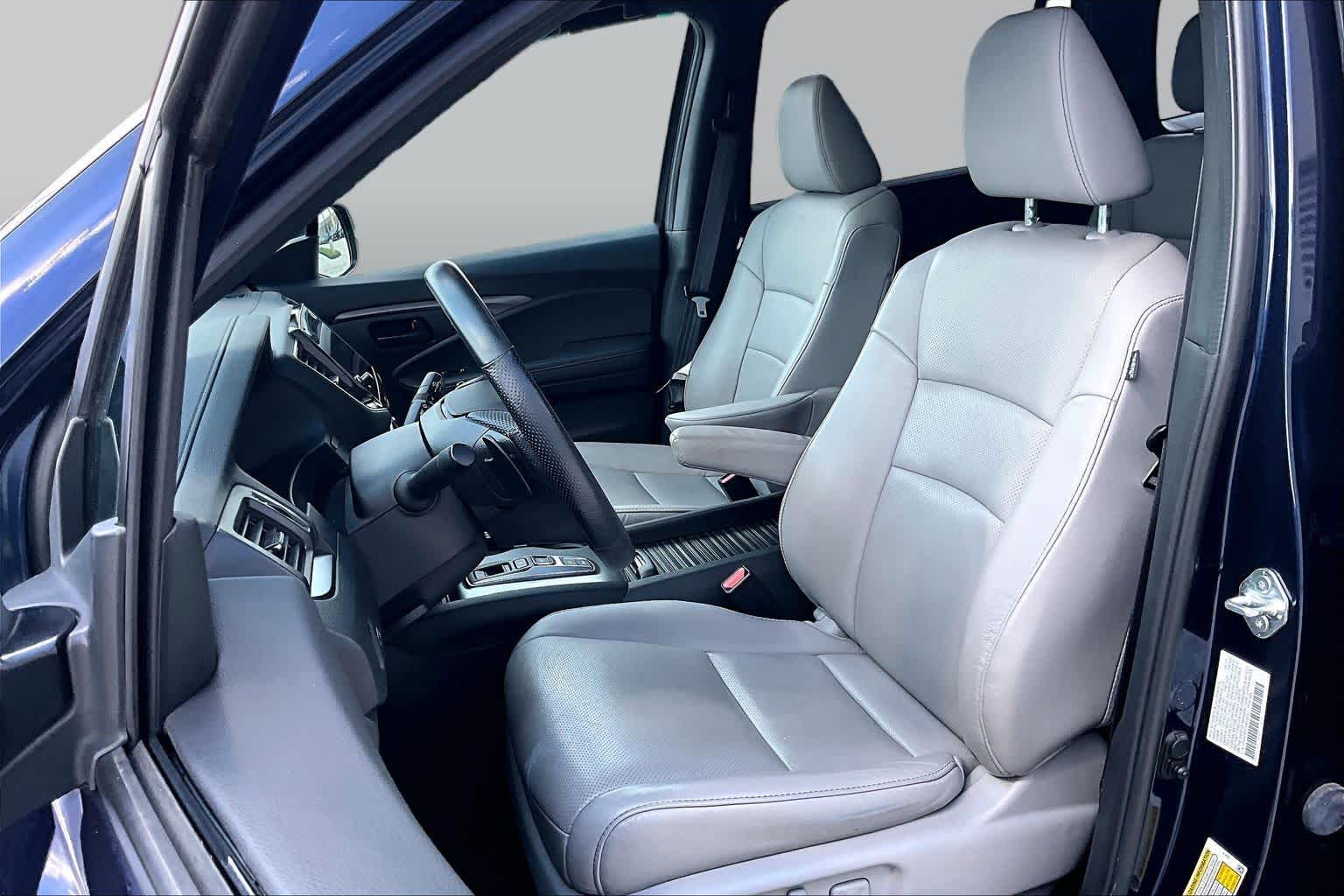 2023 Honda Passport EX-L Obsidian Blue Pearl at Team Toyota
