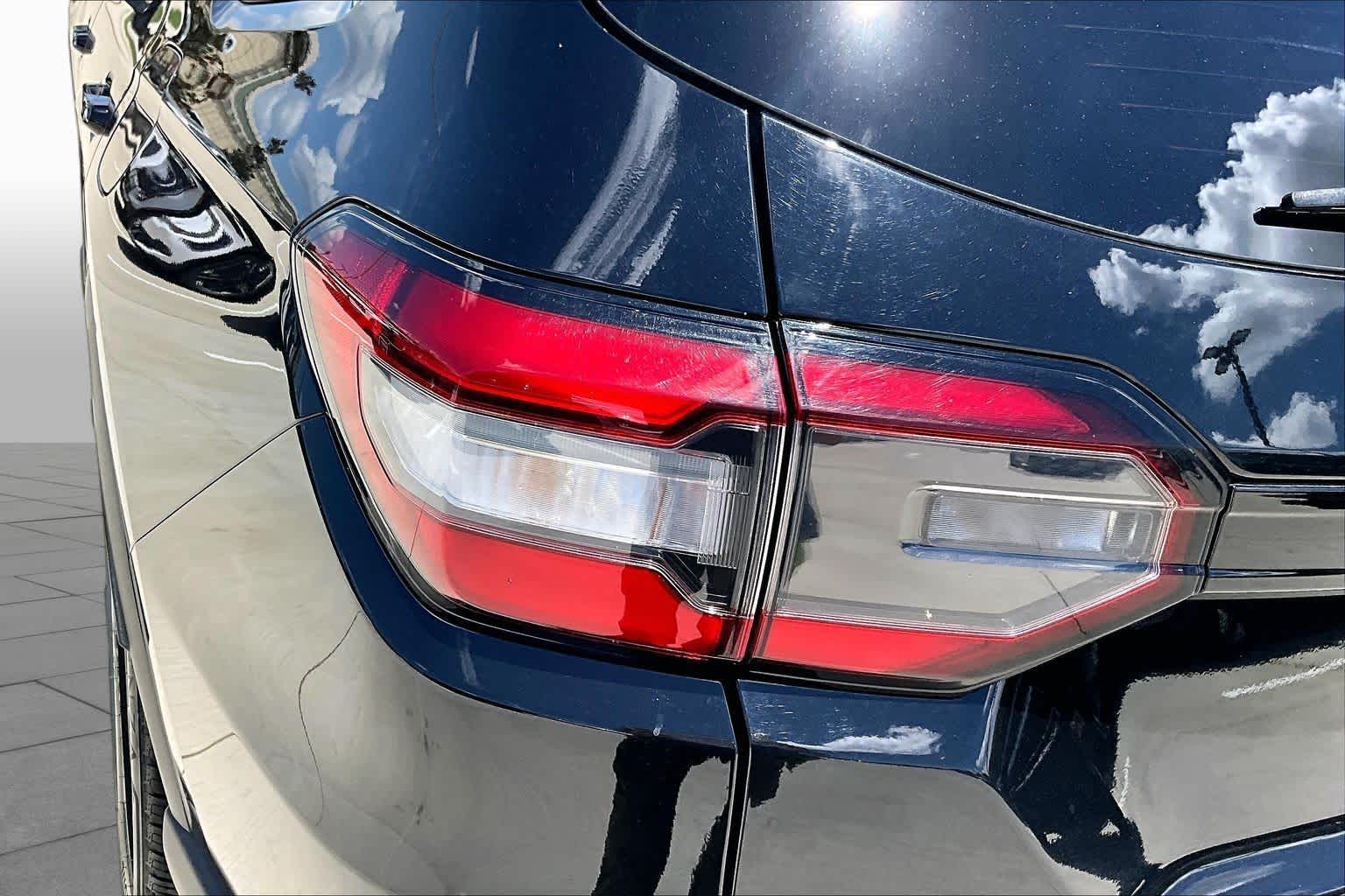 2024 Honda Pilot Touring Crystal Black Pearl at Tomball Ford