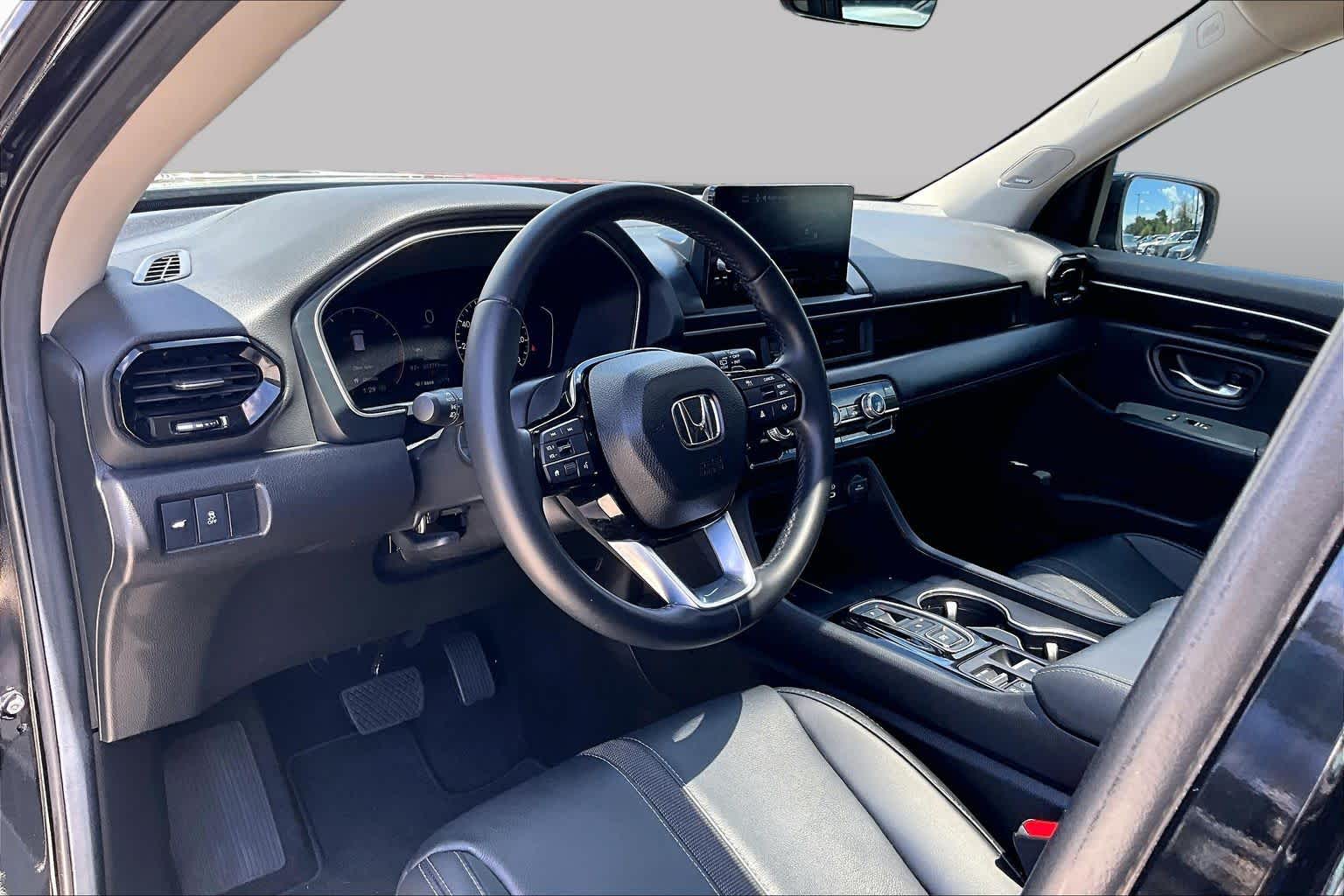 2024 Honda Pilot Touring Crystal Black Pearl at Tomball Ford