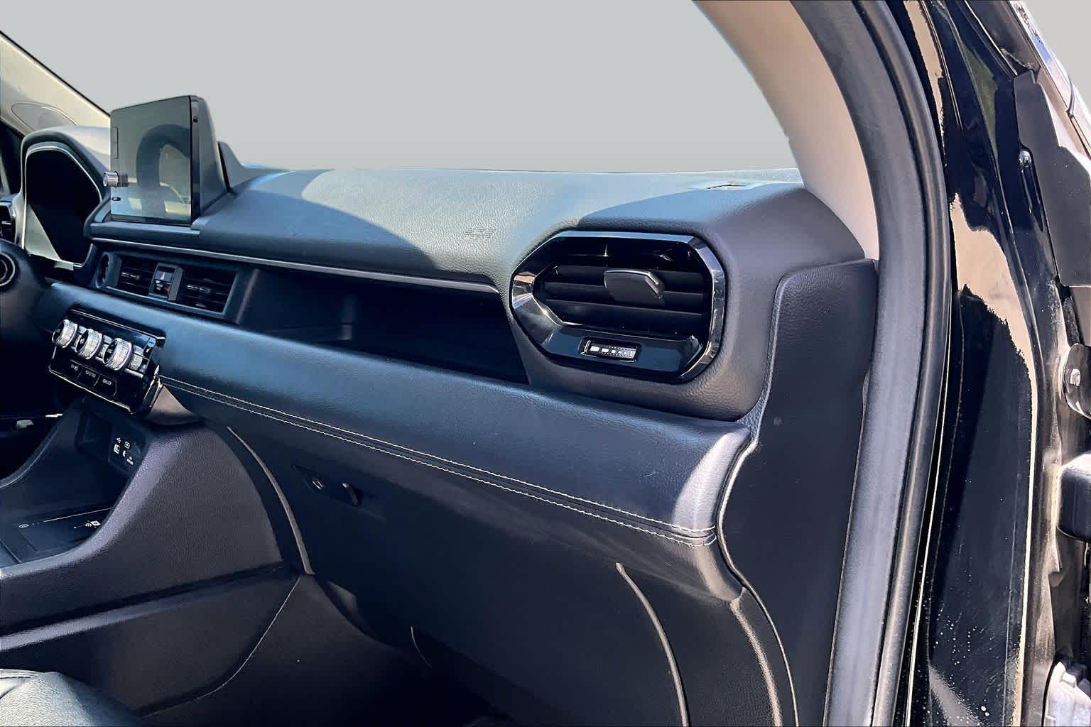 2024 Honda Pilot Touring Crystal Black Pearl at Tomball Ford
