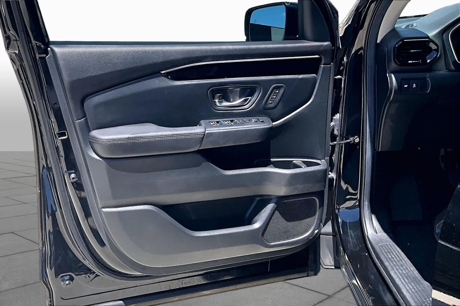 2024 Honda Pilot Touring Crystal Black Pearl at Tomball Ford