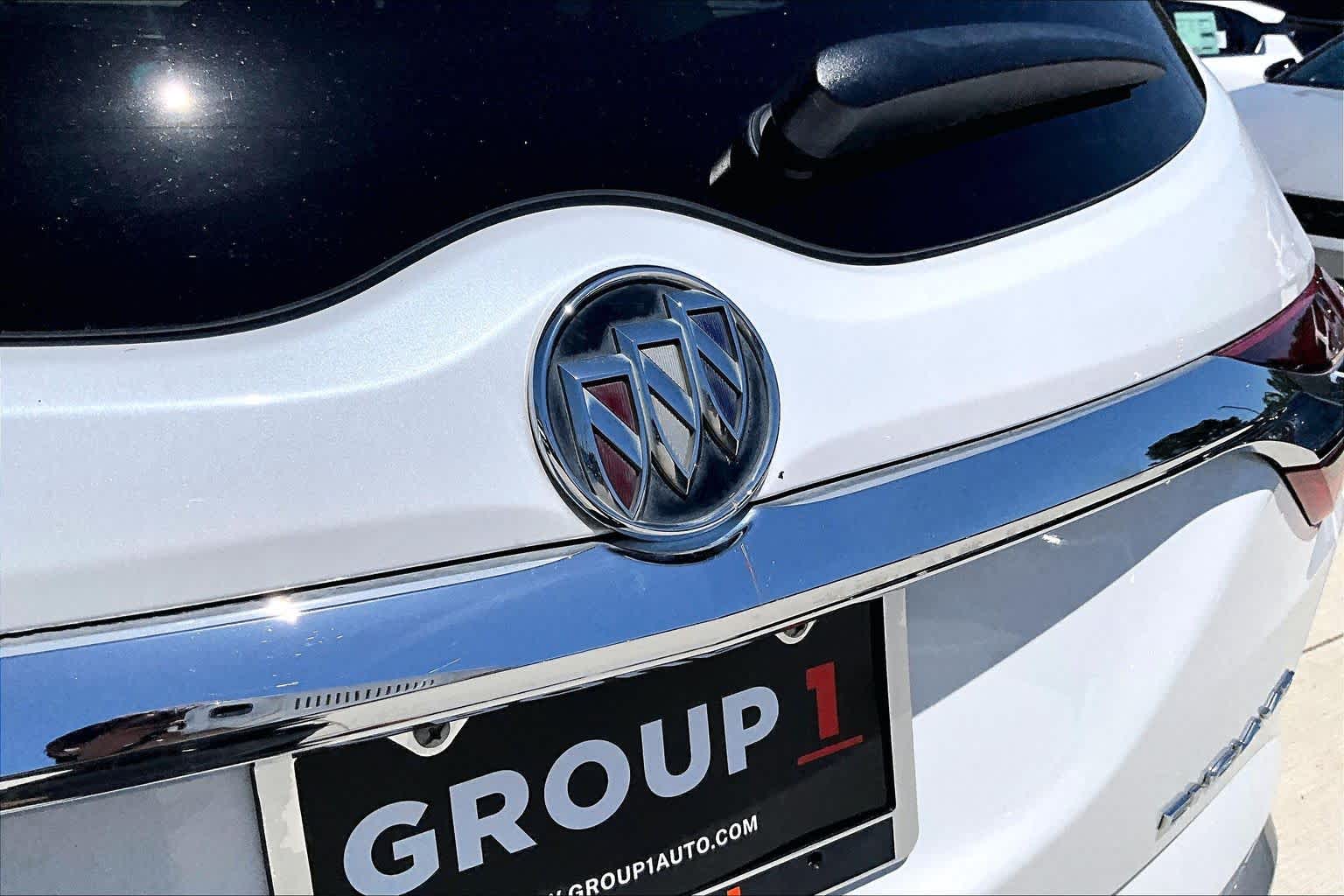 2019 Buick Enclave Premium White Frost Tricoat at Group 1 GMC Buick South