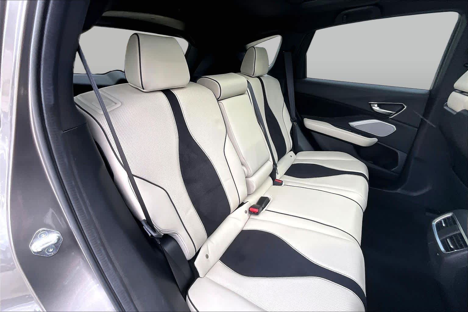 2025 Acura RDX photo 19 of 33