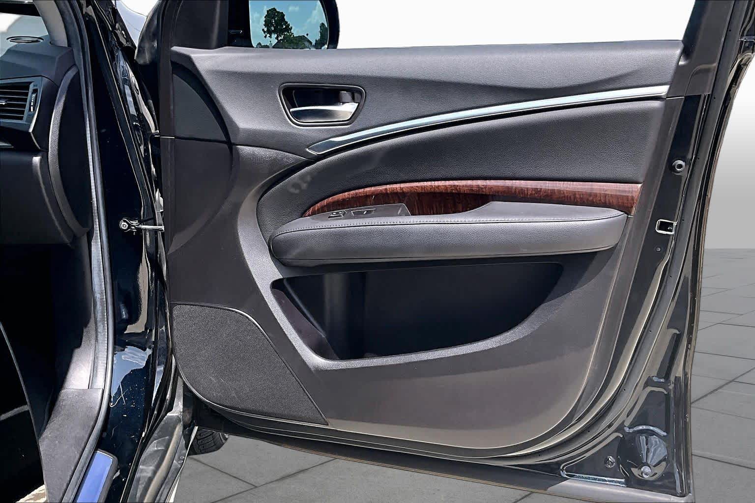 2020 Acura MDX  Majestic Black Pearl at AutoNation USA Houston