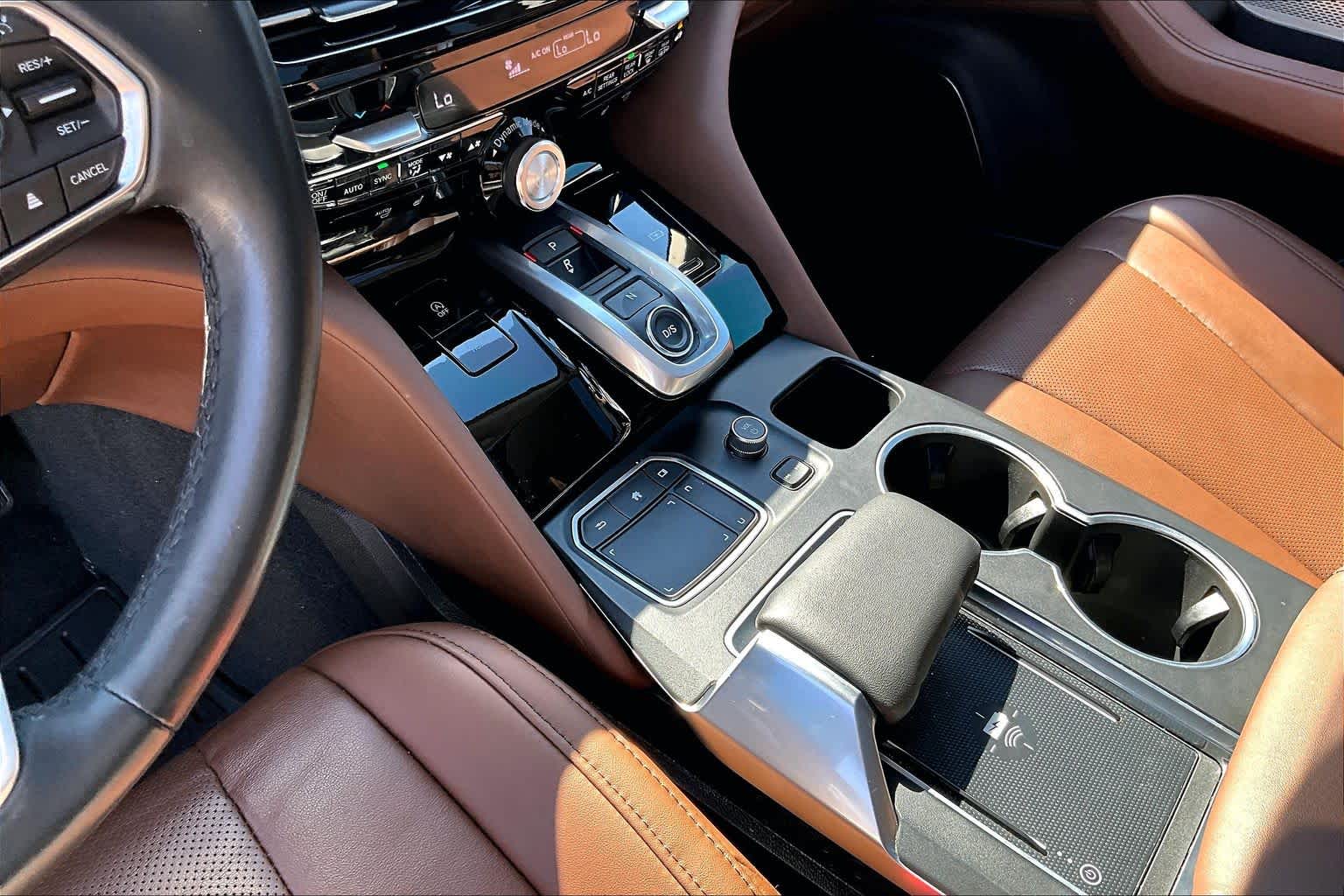 2024 Acura MDX photo 15 of 33