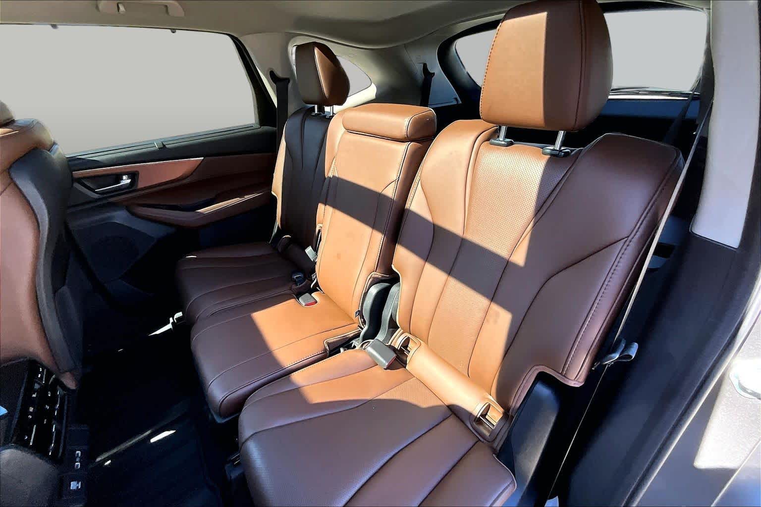 2024 Acura MDX photo 18 of 33