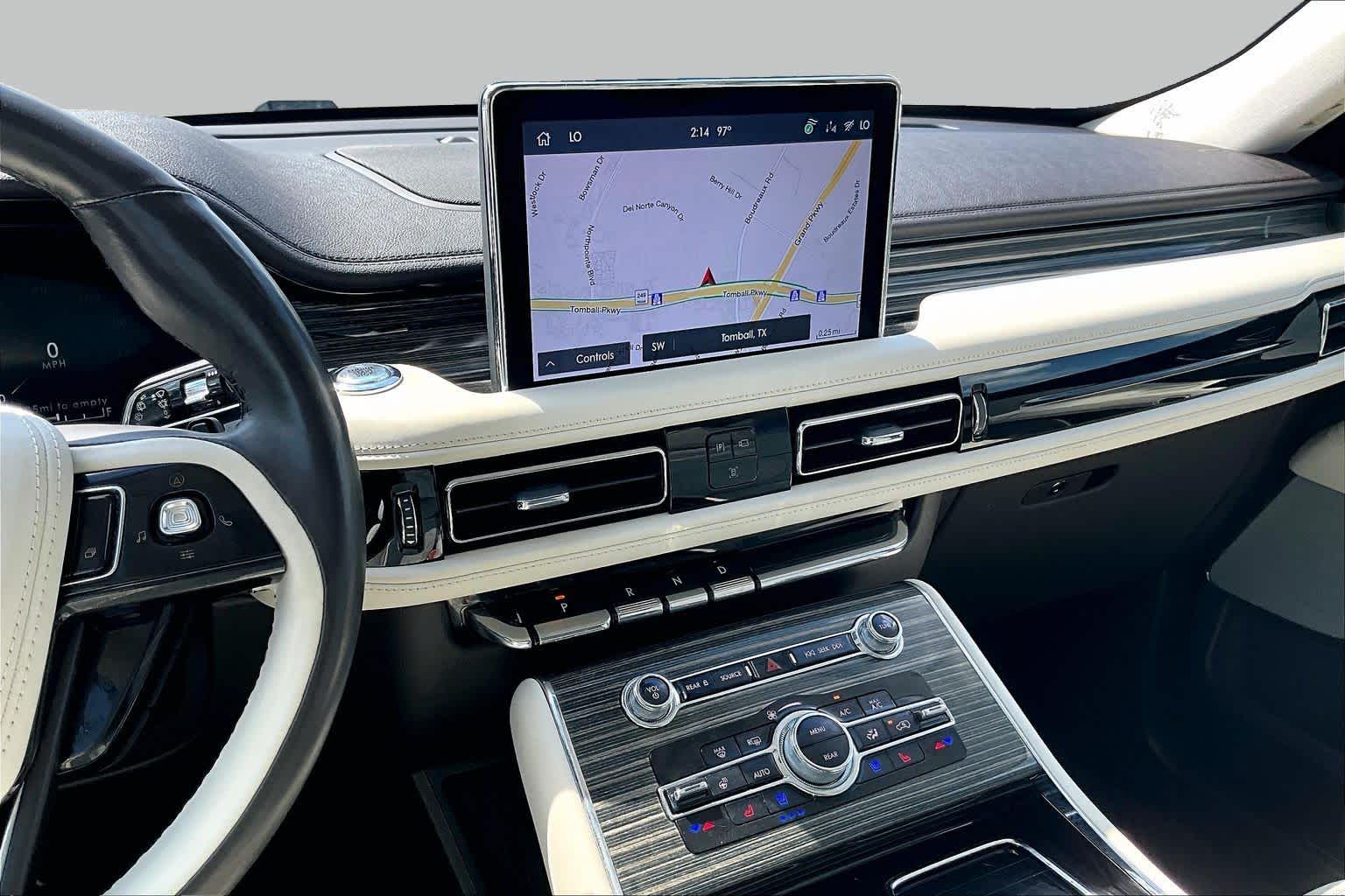 2023 Lincoln Aviator photo 7 of 32