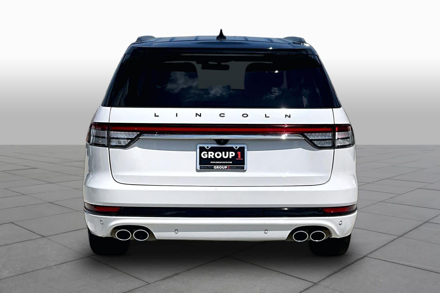 2023 Lincoln Aviator photo 5 of 32