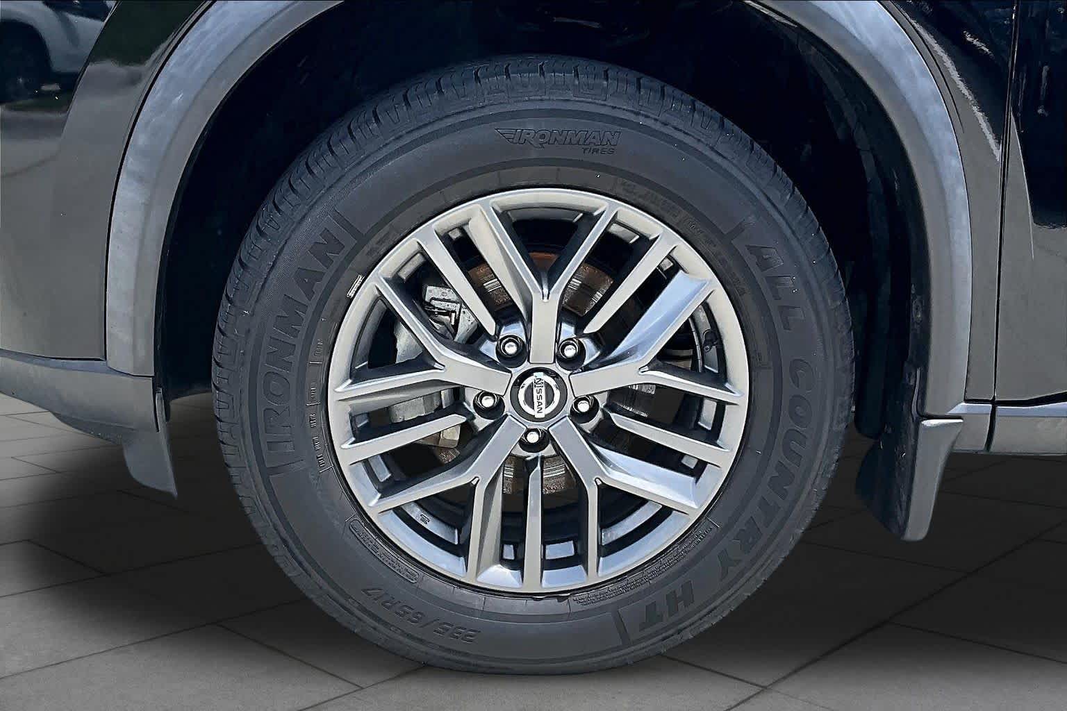 2021 Nissan Rogue S Super Black at Beck & Masten Kia
