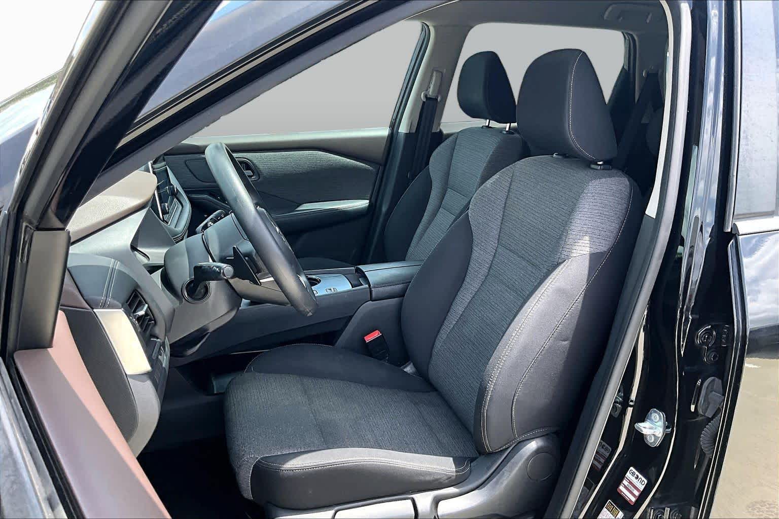 2021 Nissan Rogue S Super Black at Beck & Masten Kia
