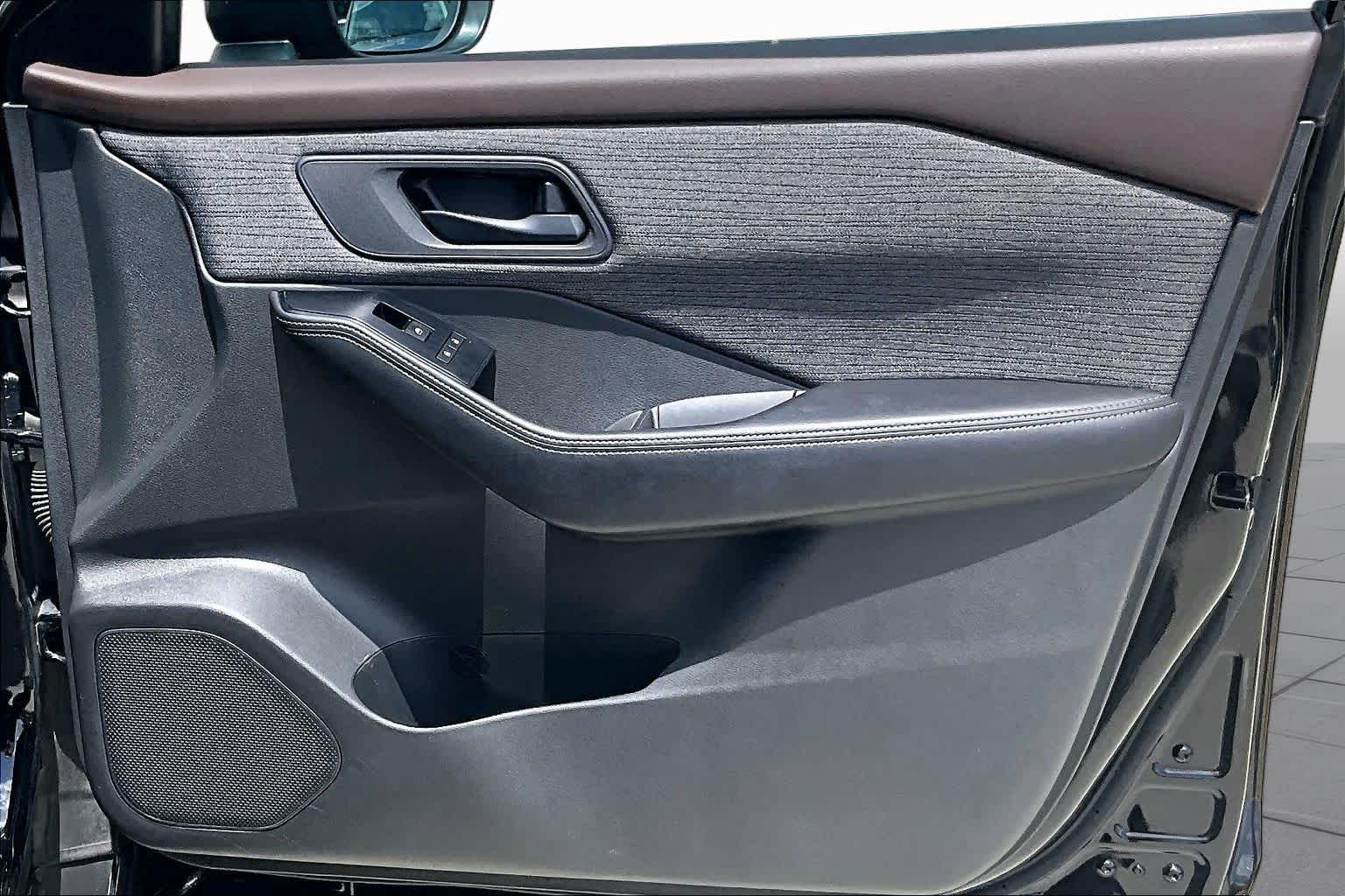 2021 Nissan Rogue S Super Black at Beck & Masten Kia