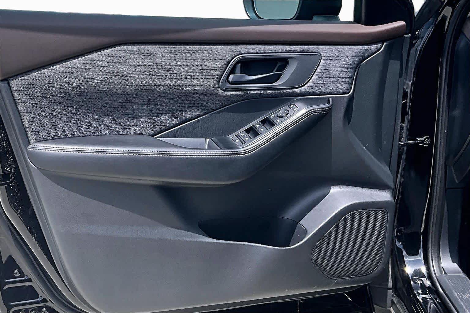 2021 Nissan Rogue S Super Black at Beck & Masten Kia