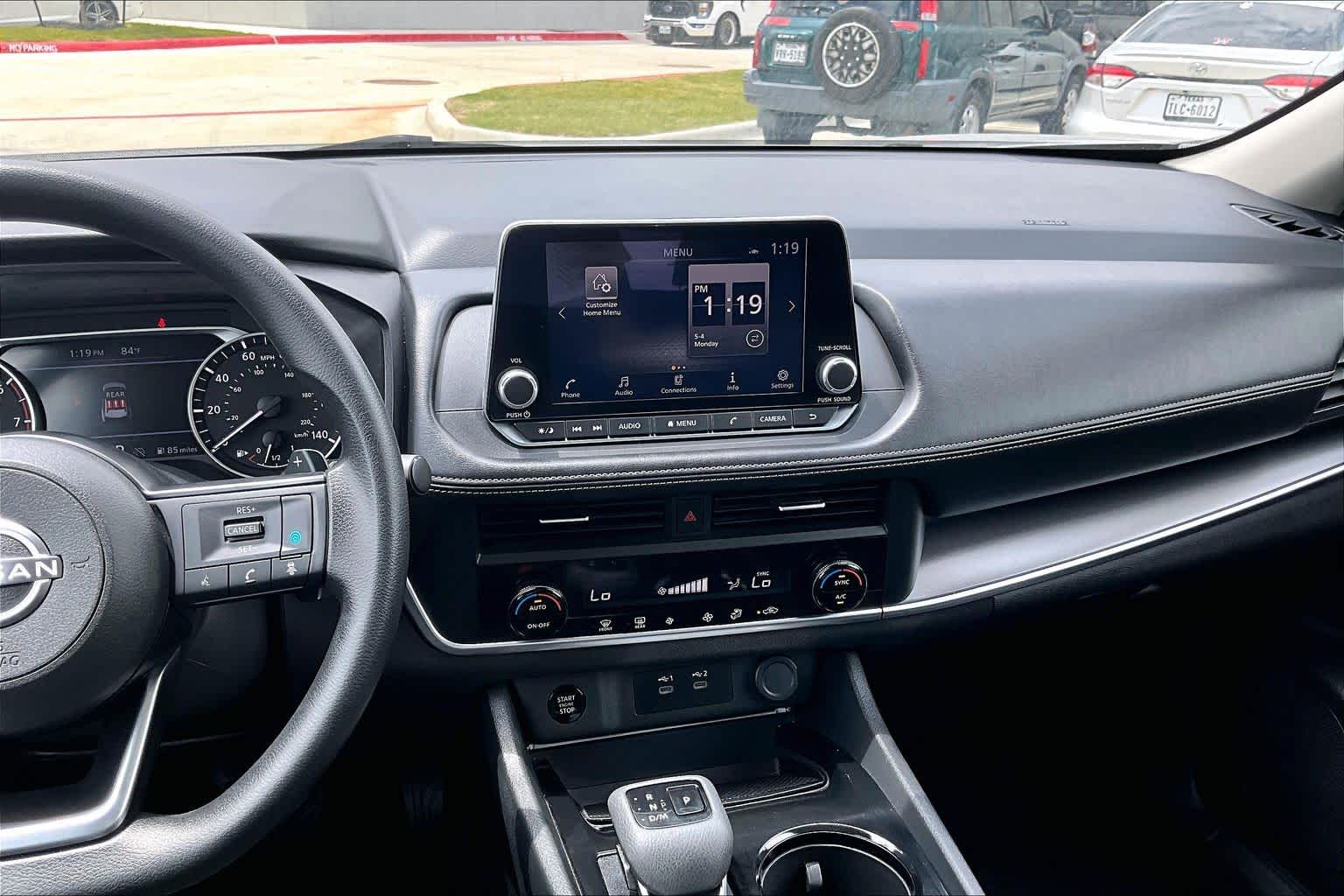 2024 Nissan Rogue SV - 6