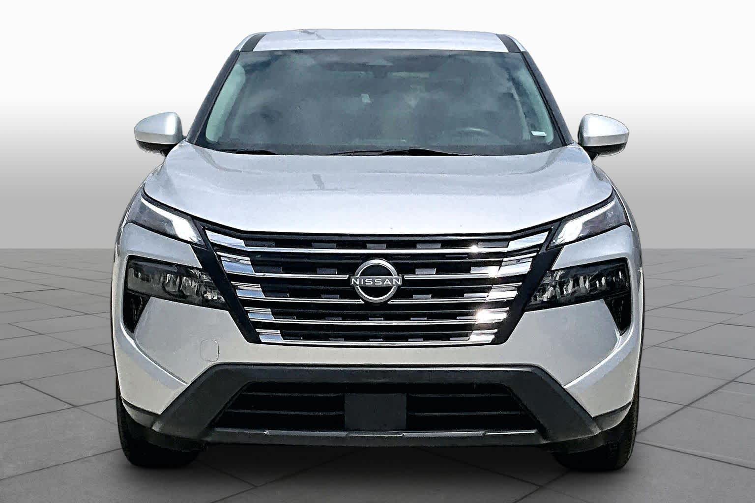 2024 Nissan Rogue SV - 3