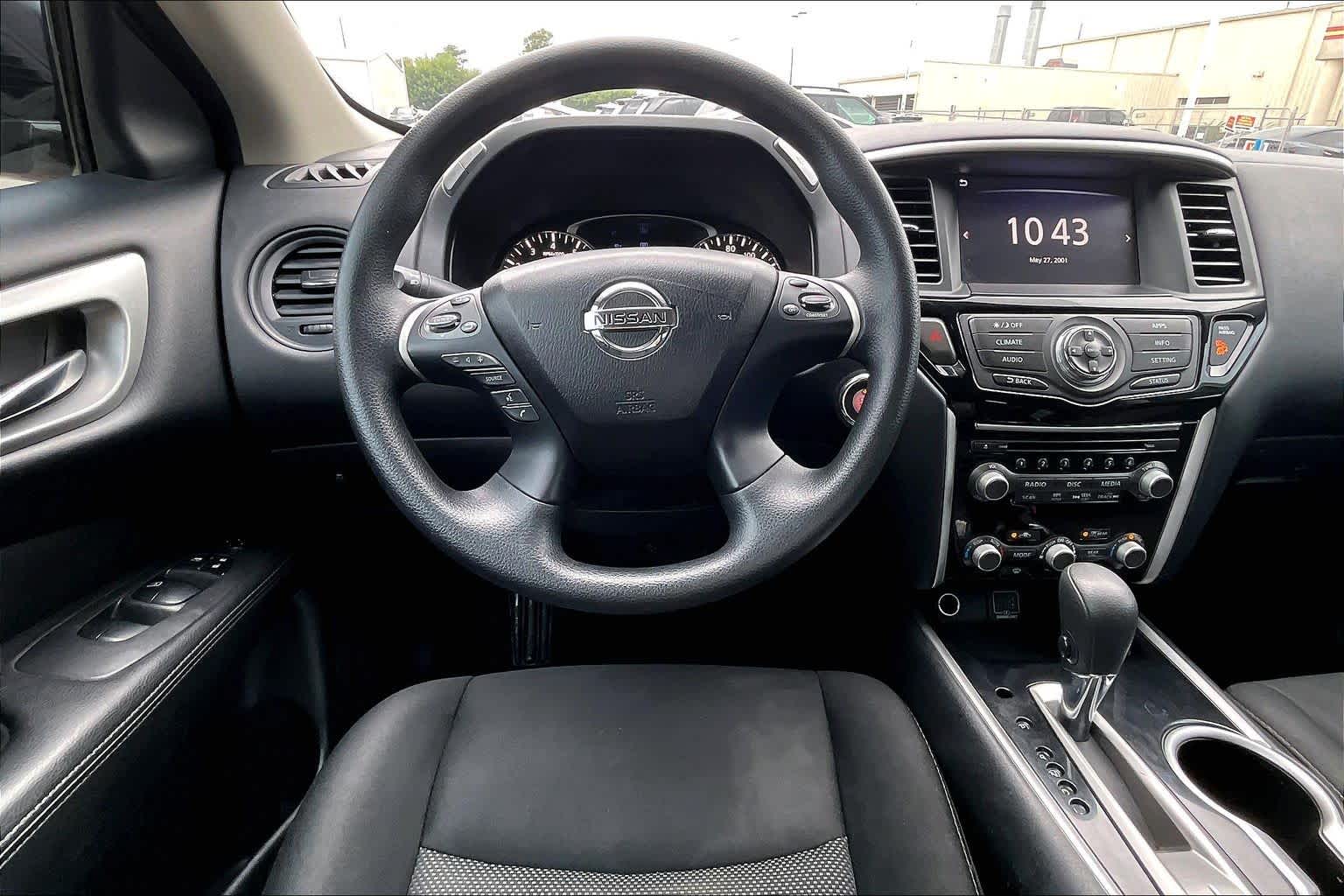 2020 Nissan Pathfinder S - 5