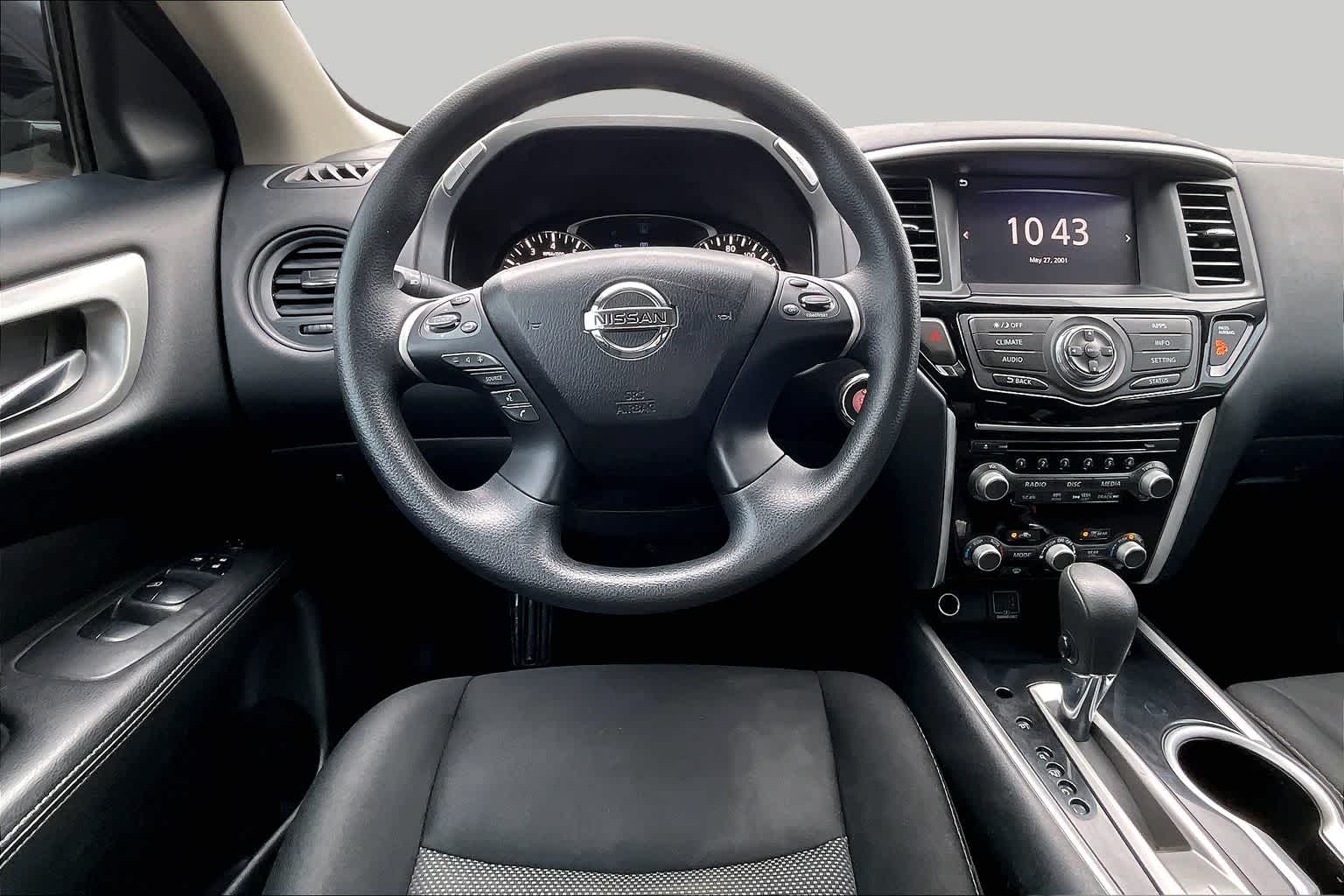 2020 Nissan Pathfinder S - 5