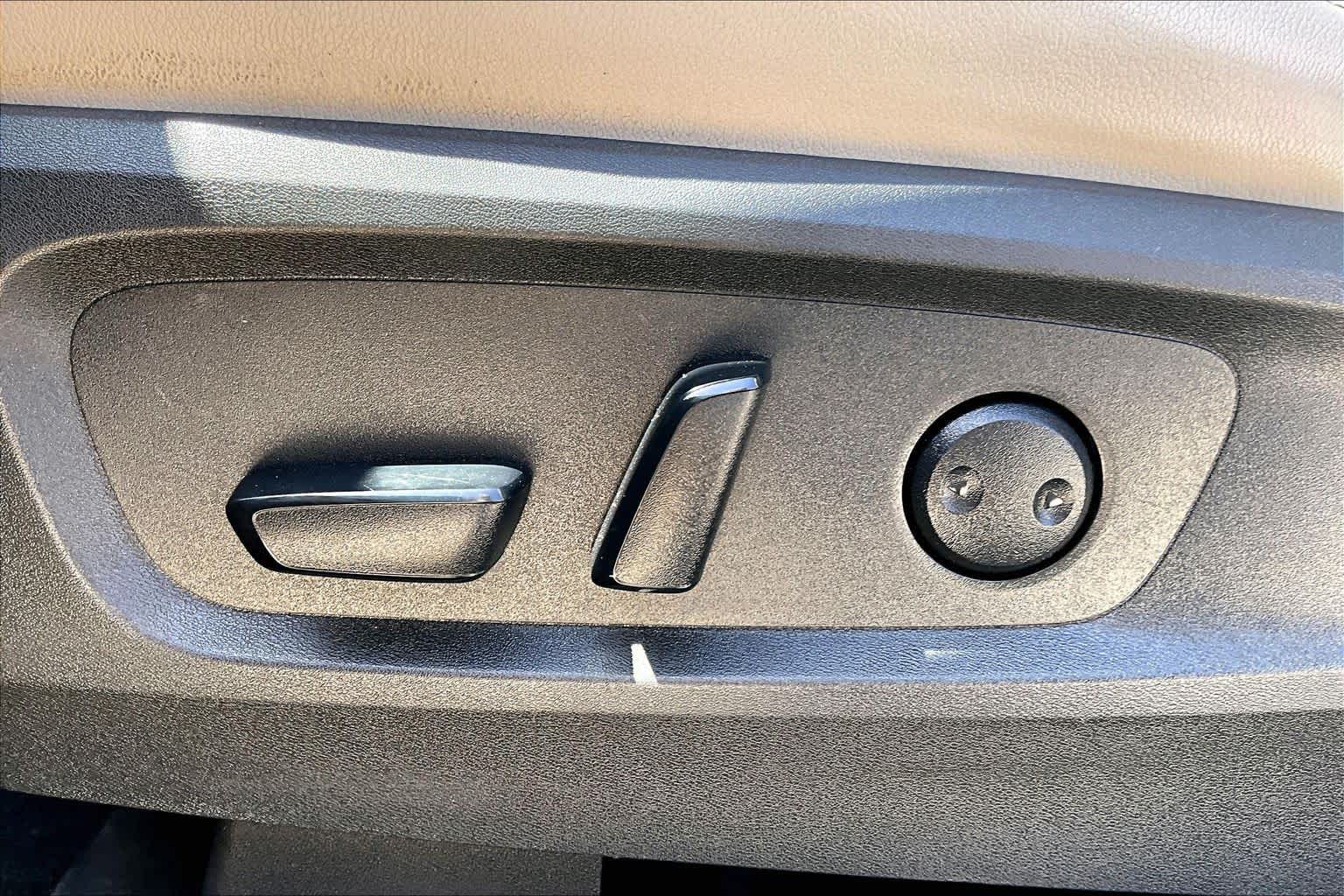 2022 Nissan Pathfinder SL Super Black at Lexus of Clear Lake