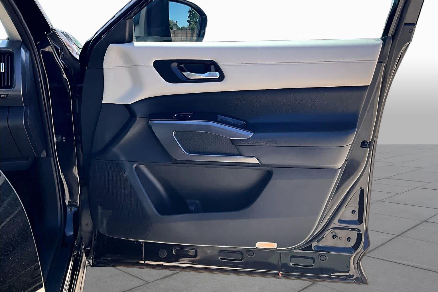 2022 Nissan Pathfinder SL Super Black at Lexus of Clear Lake