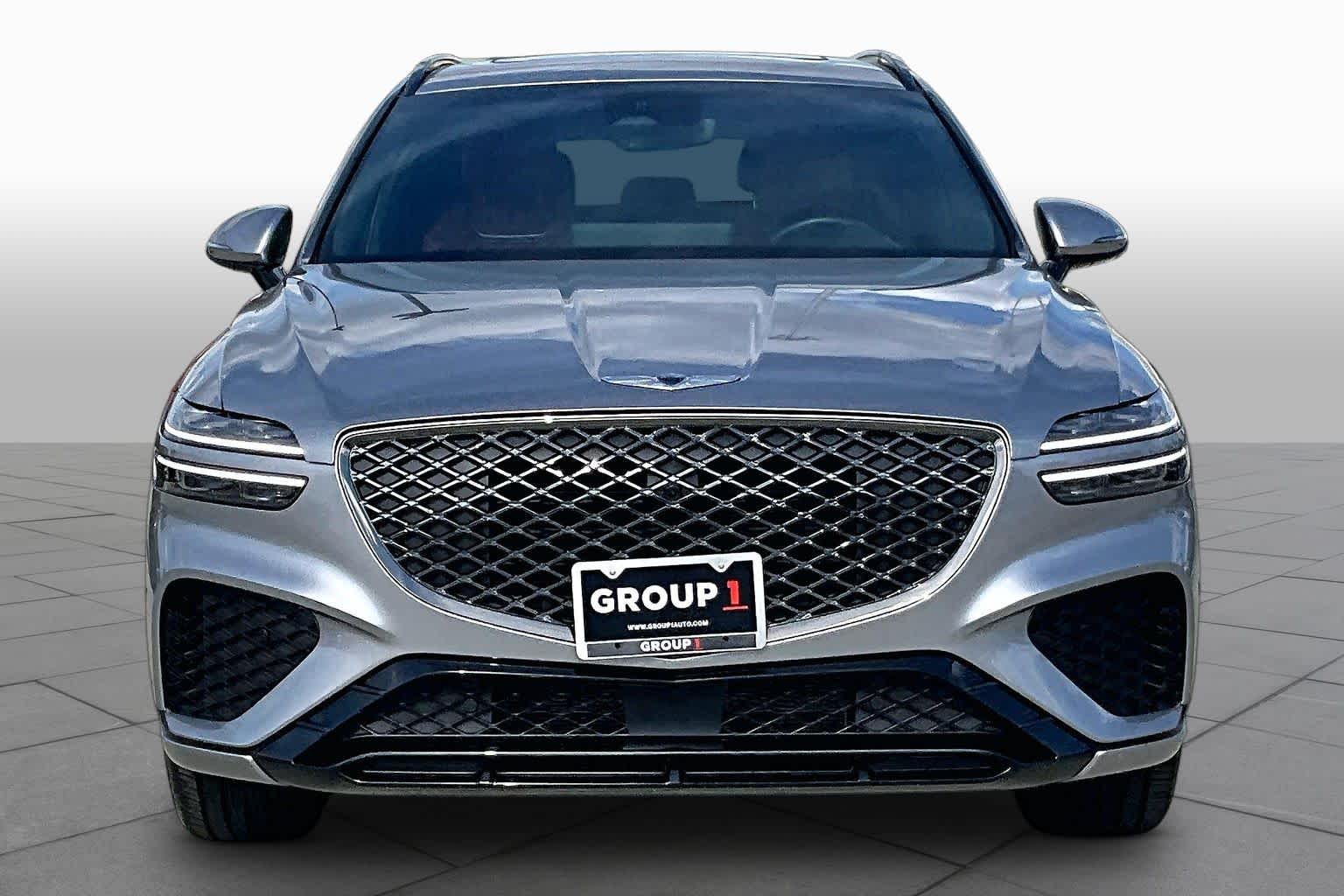 2025 Genesis GV70 photo 4 of 37