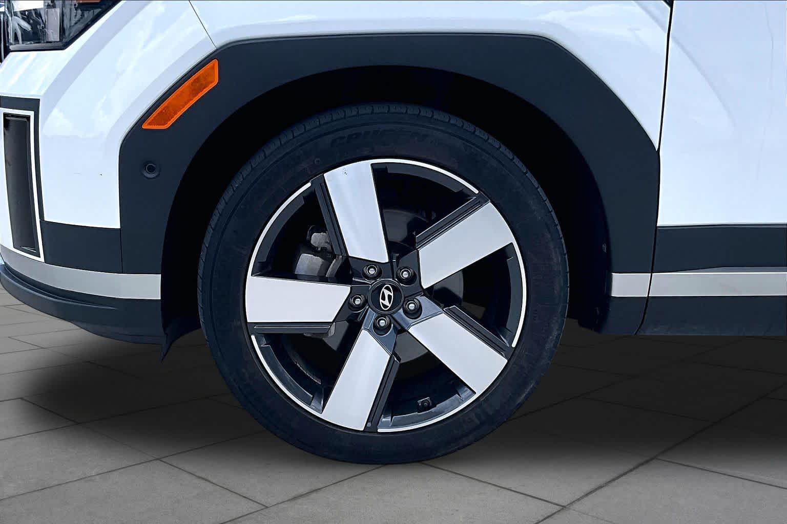 2024 Hyundai Santa Fe Limited - 8