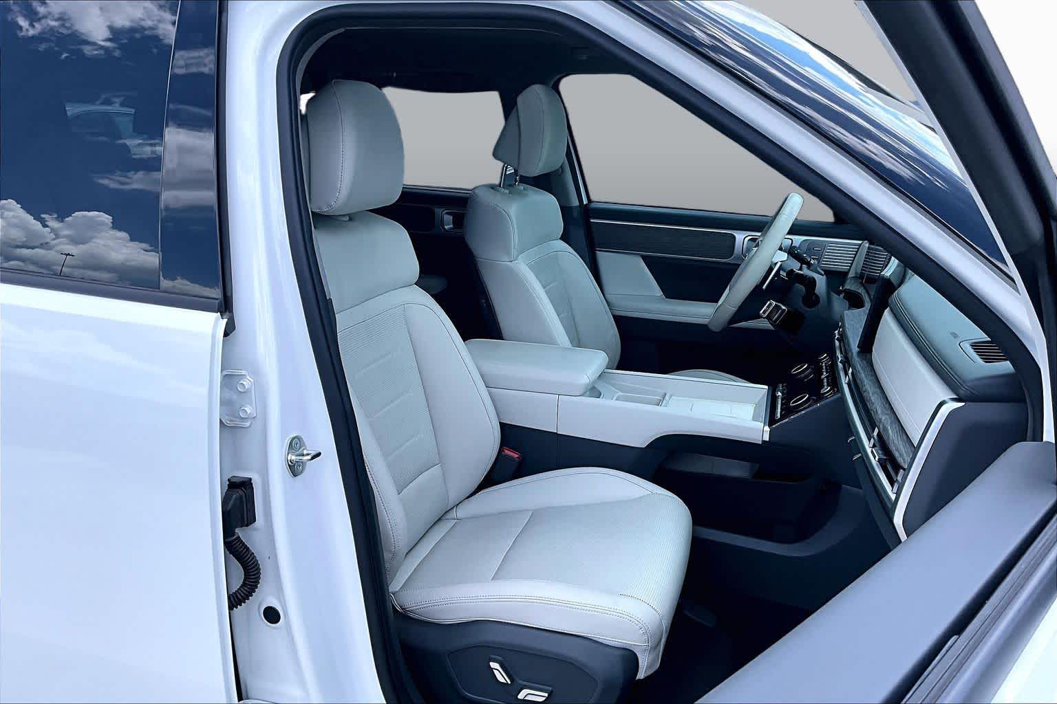 2024 Hyundai Santa Fe Limited - 7