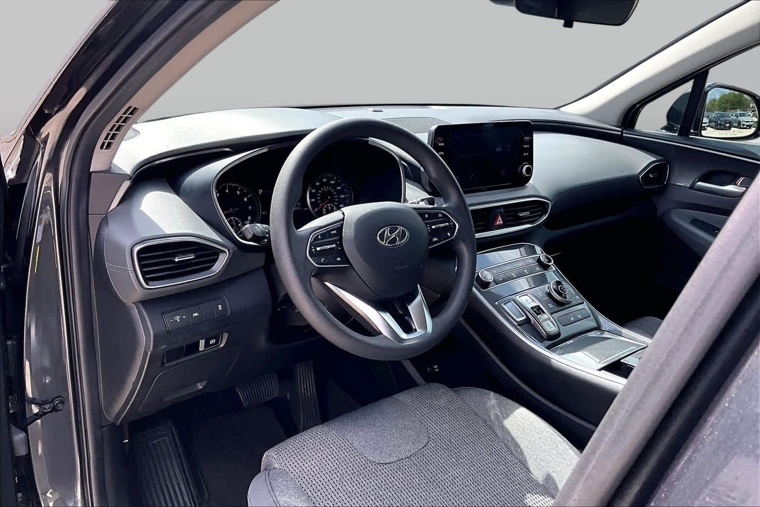 2021 Hyundai Santa Fe photo 16 of 33