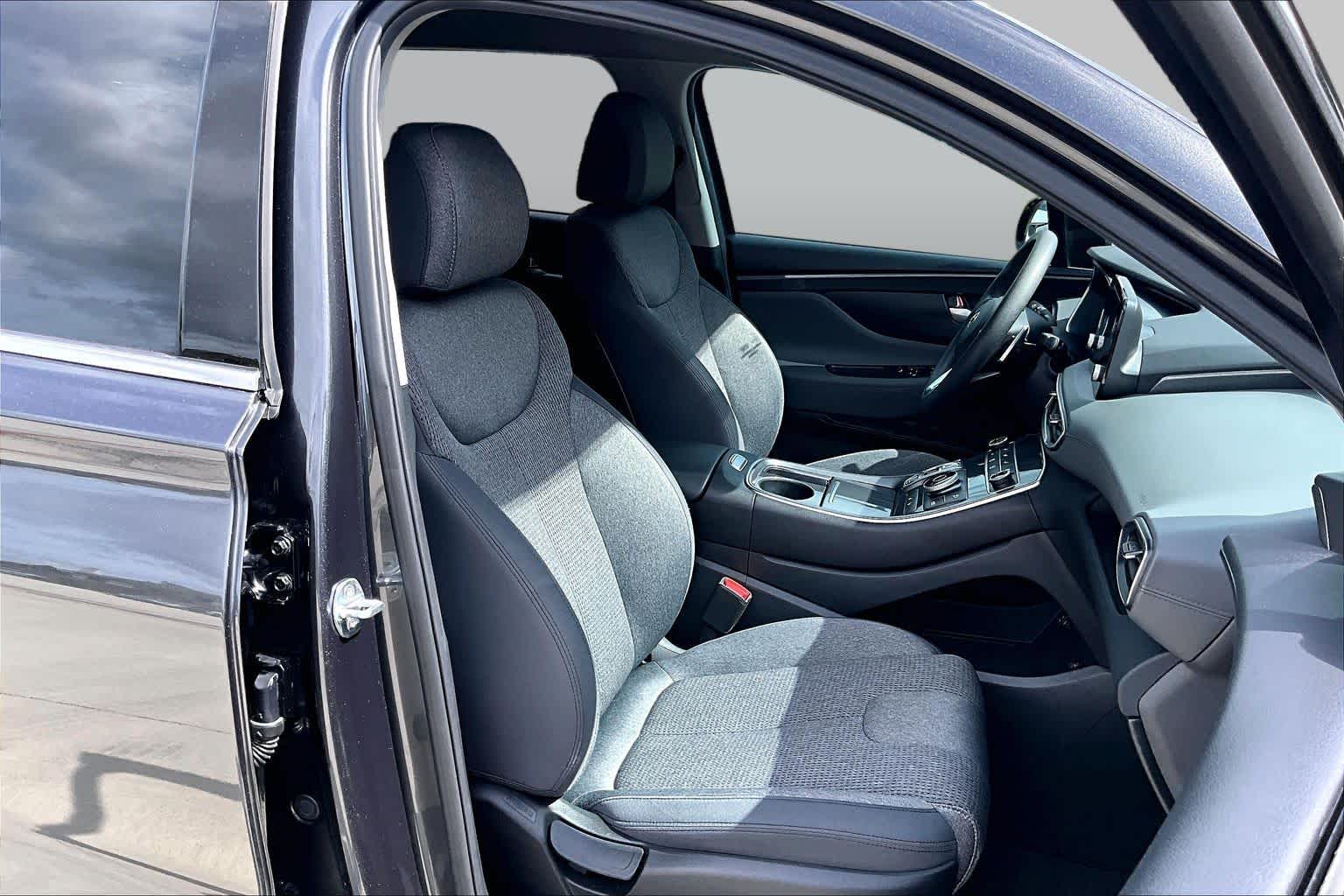 2021 Hyundai Santa Fe photo 9 of 33