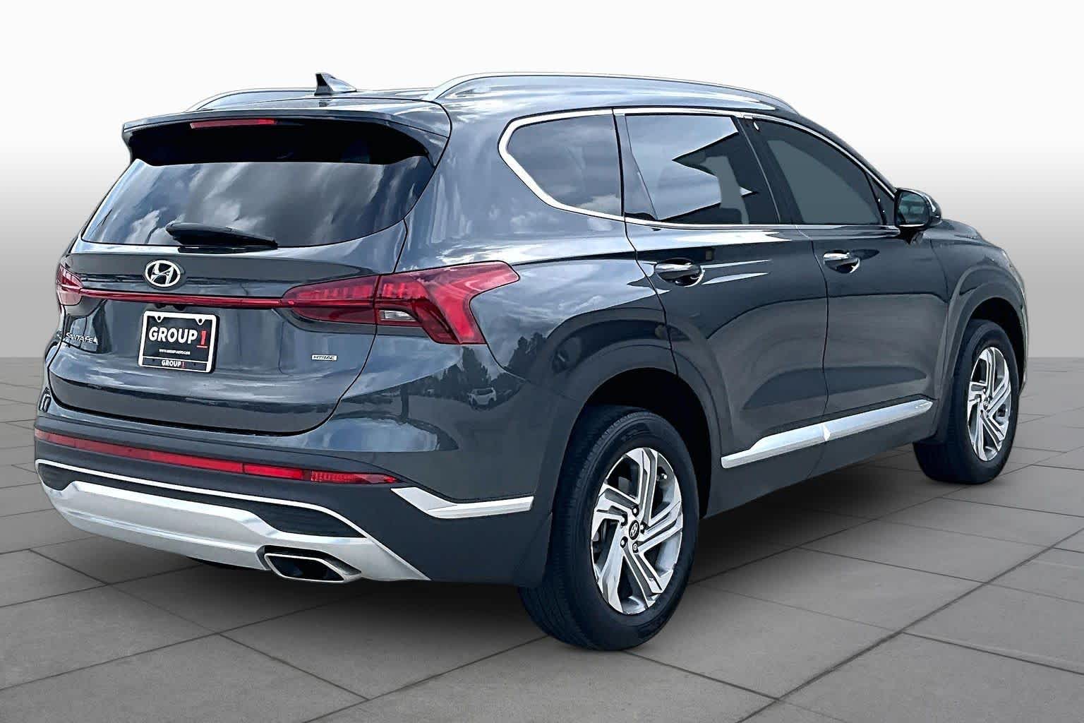 2021 Hyundai Santa Fe photo 12 of 33