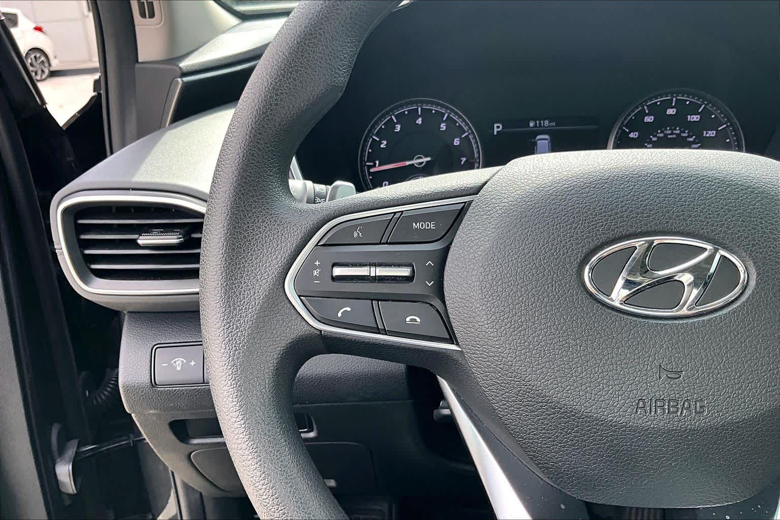 2021 Hyundai Santa Fe photo 22 of 33