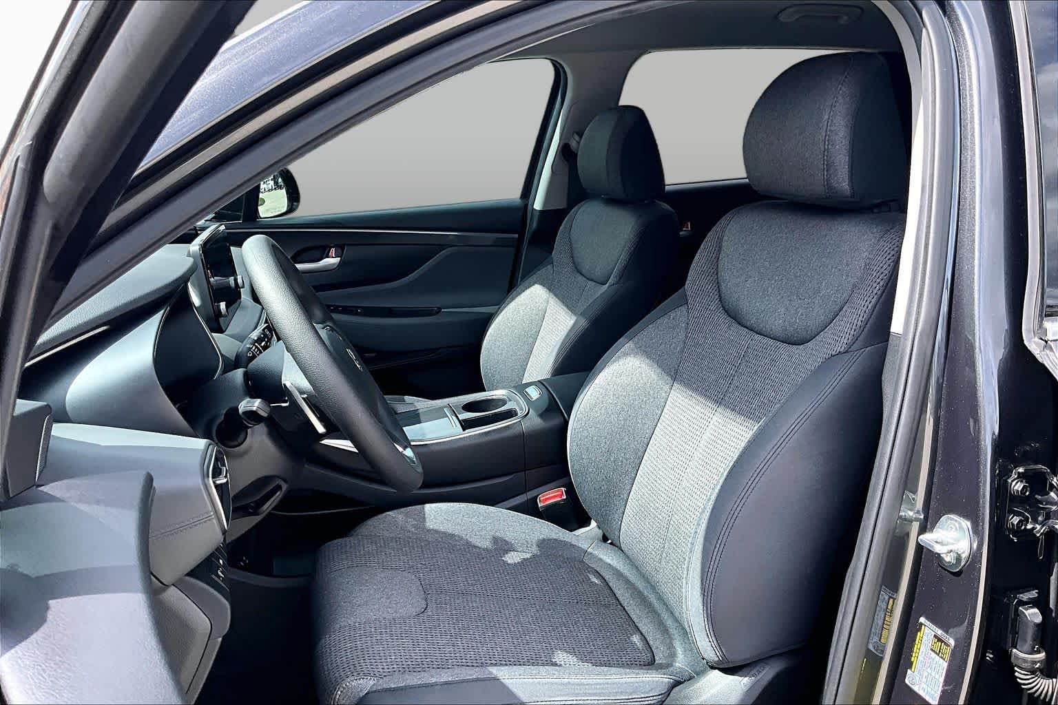 2021 Hyundai Santa Fe photo 8 of 33