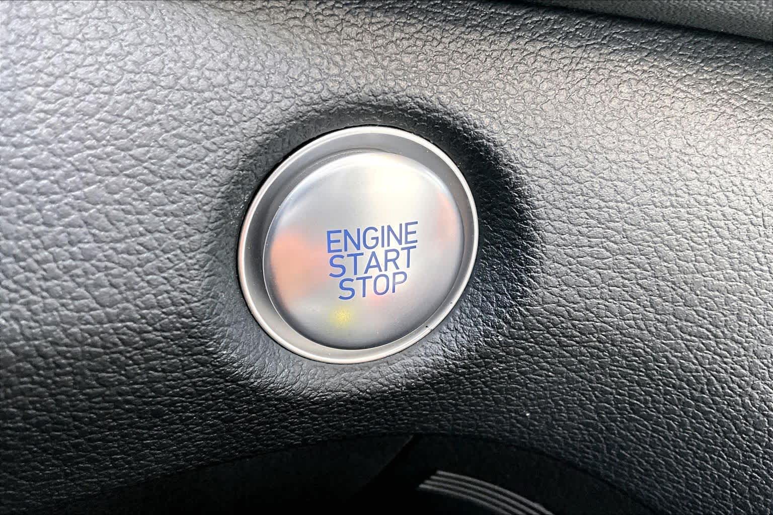2021 Hyundai Santa Fe photo 31 of 33