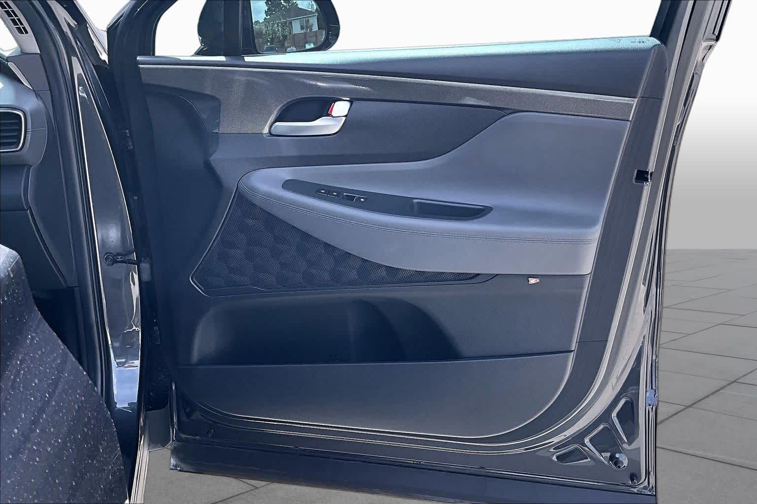 2021 Hyundai Santa Fe photo 21 of 33