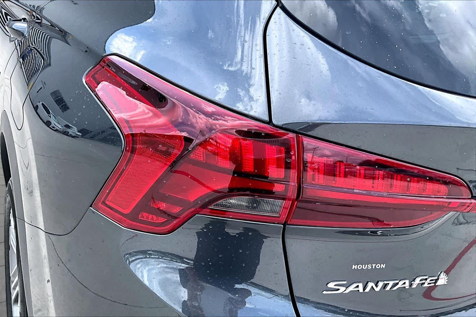 2021 Hyundai Santa Fe photo 27 of 33