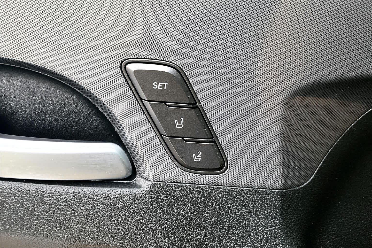 2021 Hyundai Santa Fe Calligraphy Twilight Black at HGreg Houston