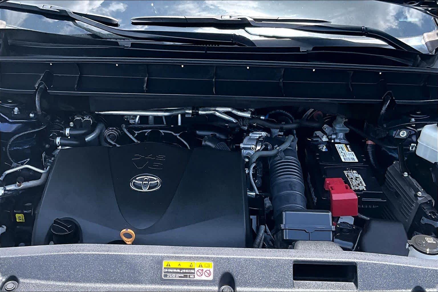 2021 Toyota Highlander Platinum Blueprint at HGreg Houston