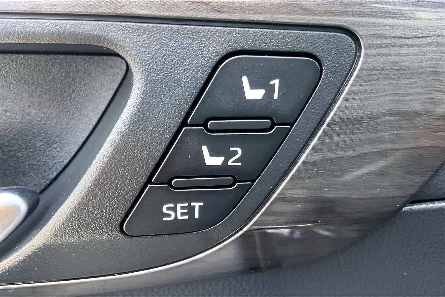 2021 Toyota Highlander Platinum Blueprint at HGreg Houston