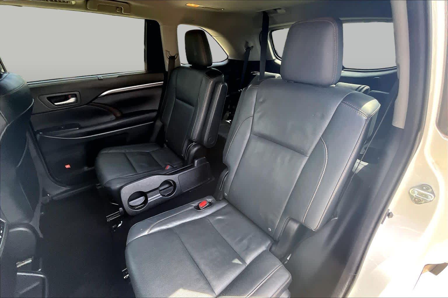 2016 Toyota Highlander Limited Blizzard Pearl at Texan GMC Buick