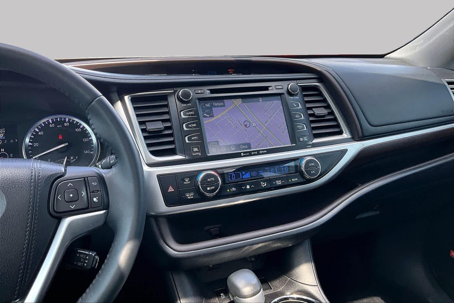 2016 Toyota Highlander Limited Blizzard Pearl at Texan GMC Buick