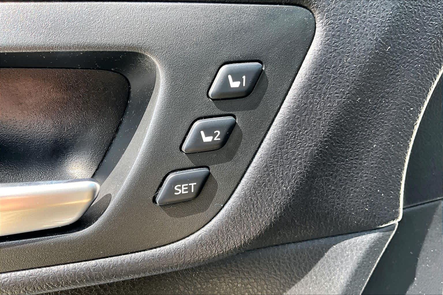 2016 Toyota Highlander Limited Blizzard Pearl at Texan GMC Buick