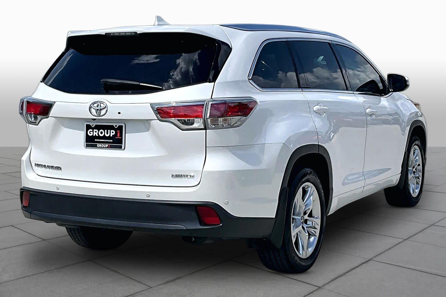 2016 Toyota Highlander Limited Blizzard Pearl at Texan GMC Buick