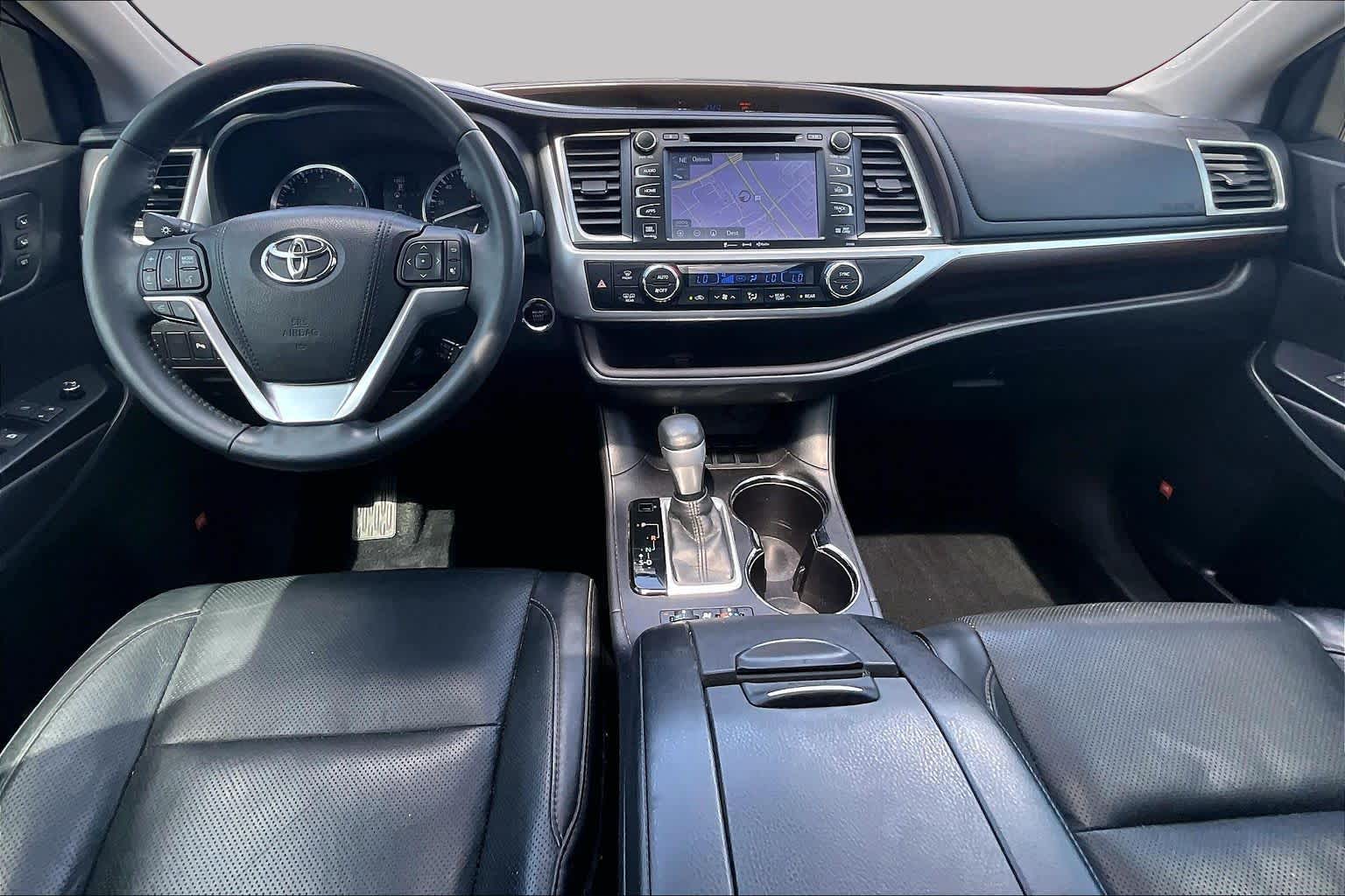 2016 Toyota Highlander Limited Blizzard Pearl at Texan GMC Buick