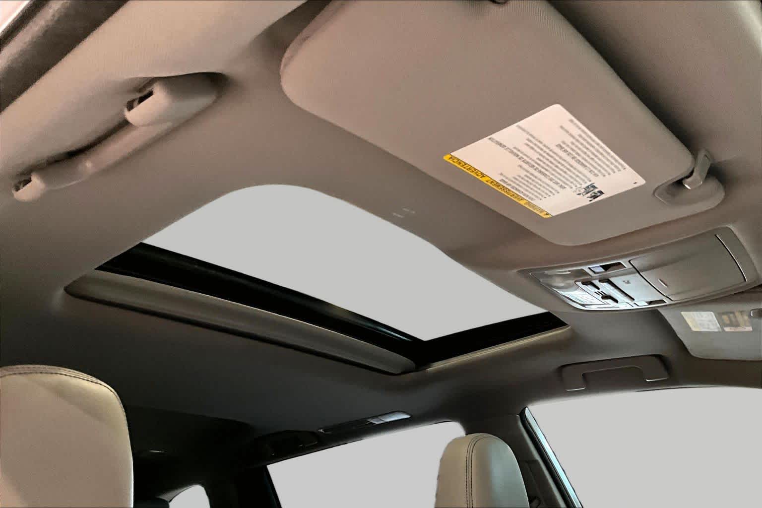 2018 Toyota Highlander Limited Celestial Silver Metallic at Group 1 Toyota Southwest