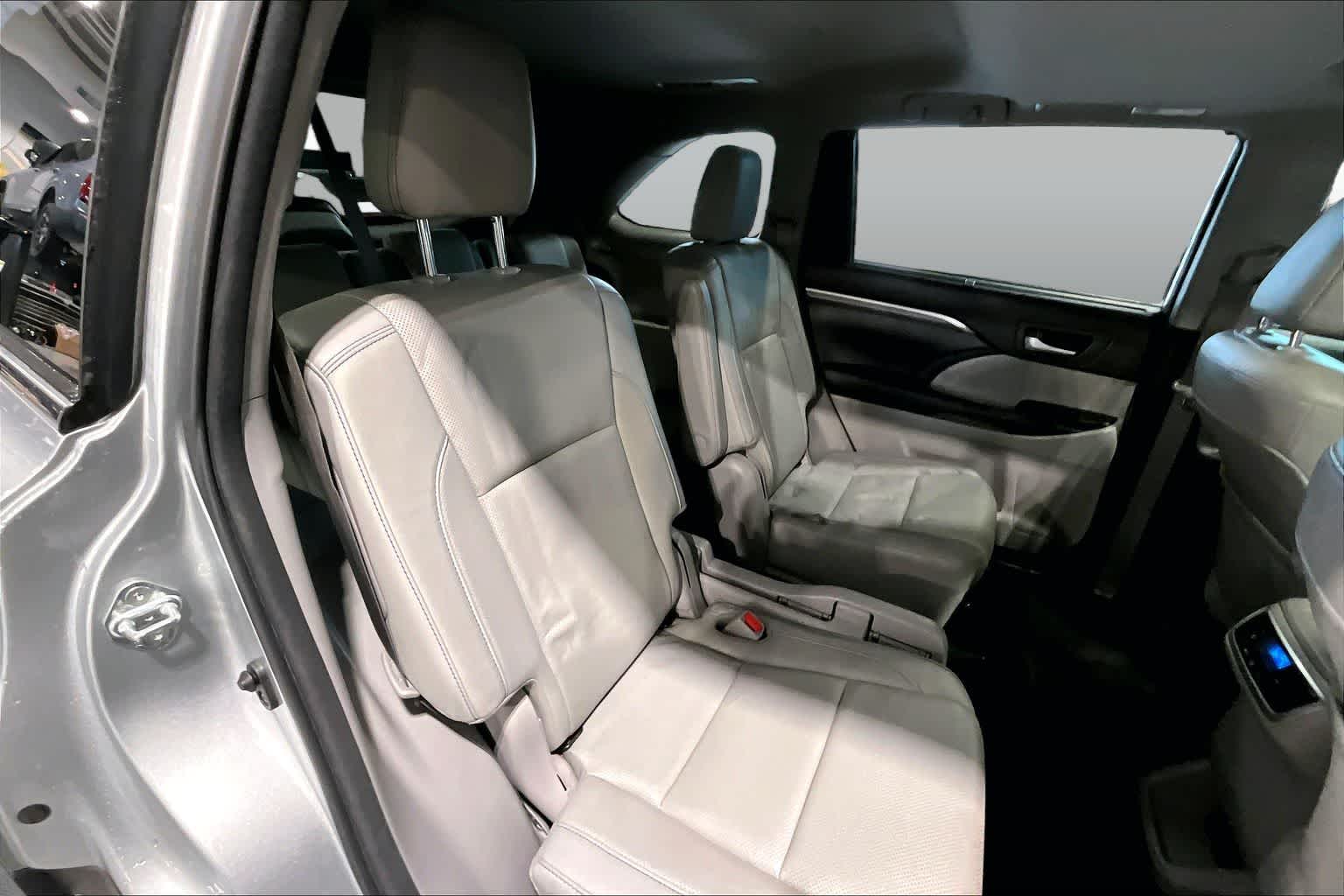 2018 Toyota Highlander Limited Celestial Silver Metallic at Lexus Southwest Houston