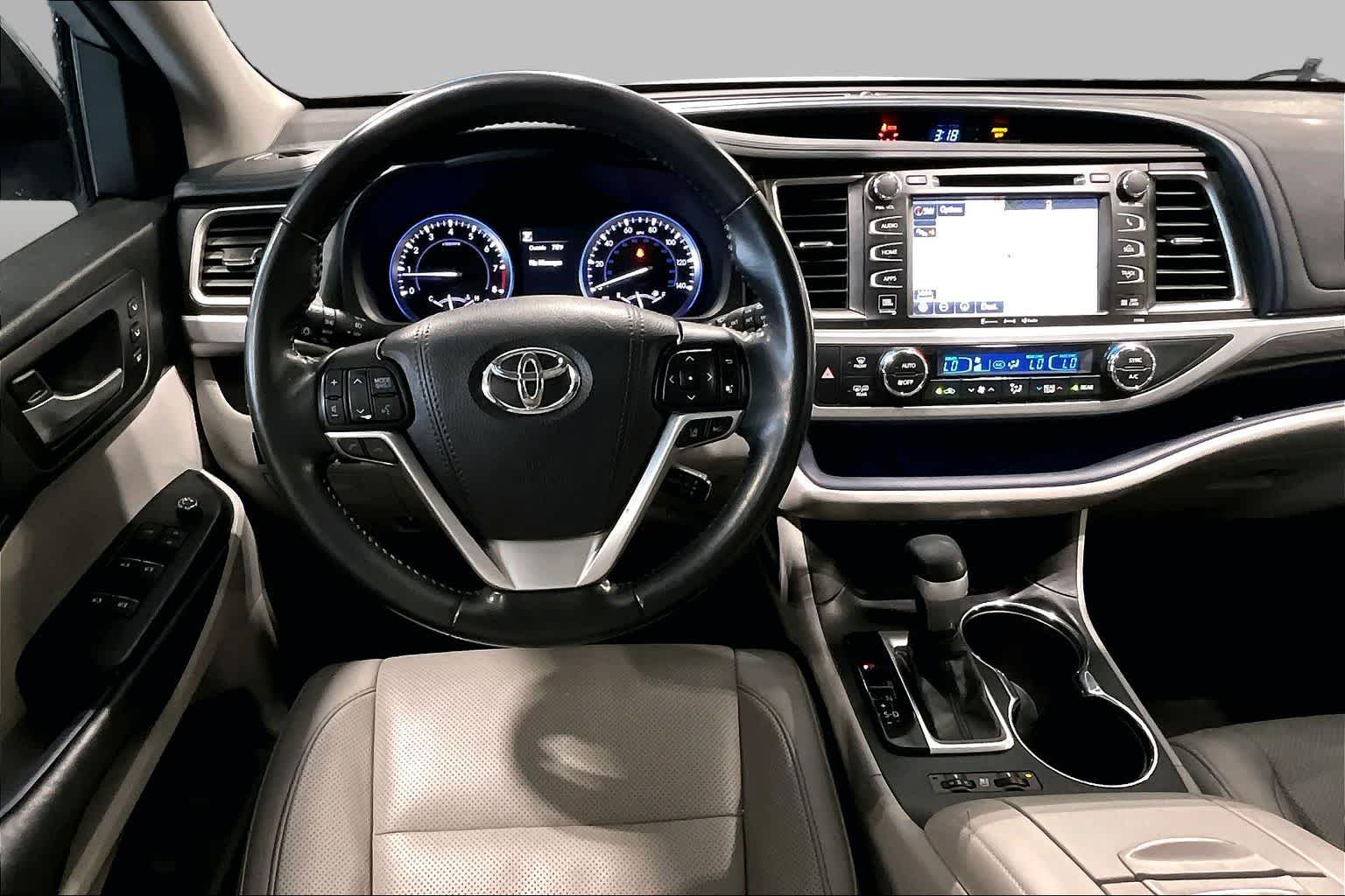 2018 Toyota Highlander Limited Celestial Silver Metallic at Lexus Southwest Houston