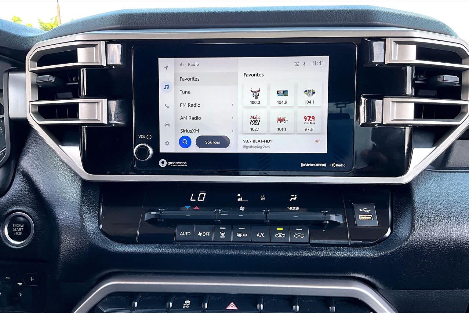 2022 Toyota Tundra photo 34 of 37